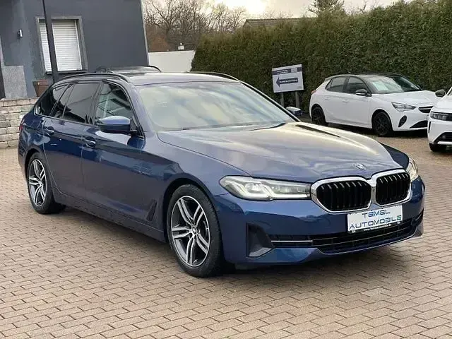 Używany BMW 520 Performance 190 KM (139 kW) 2020 Niebieski Sedan/Limuzyna