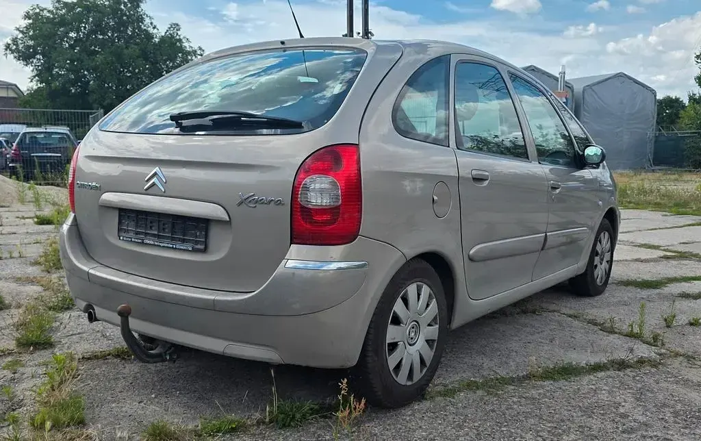 Gebraucht Citroën Xsara Picasso Exclusive 116 PS (85 kW) 2004 Beige Van / Kleinbus