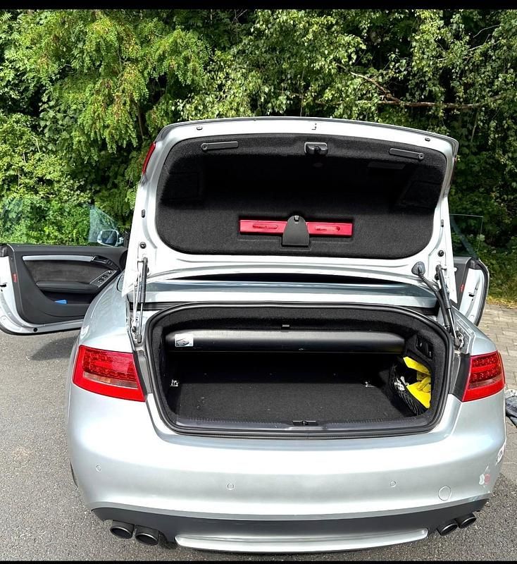 Gebraucht Audi Cabriolet 333 PS (244 kW) 2011 Silber Cabrio