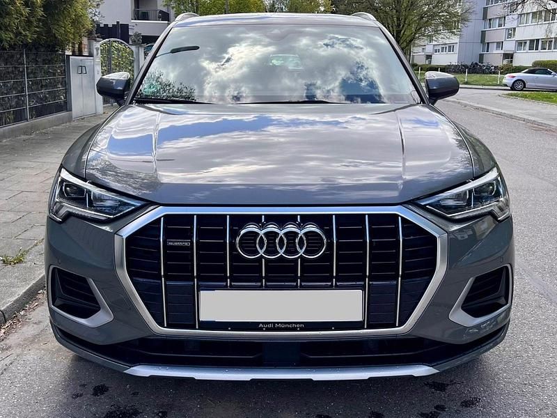 Usata Audi Q3 Advanced 190 CV (139 kW) 2019 Grigio SUV
