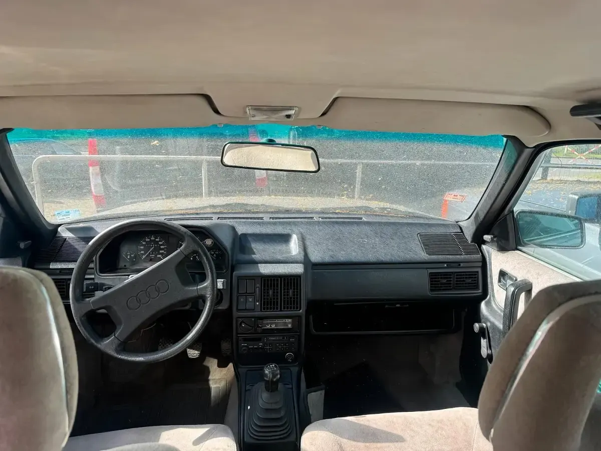Gebraucht Audi 100 Basis 136 PS (100 kW) 1990 Silber Limousine