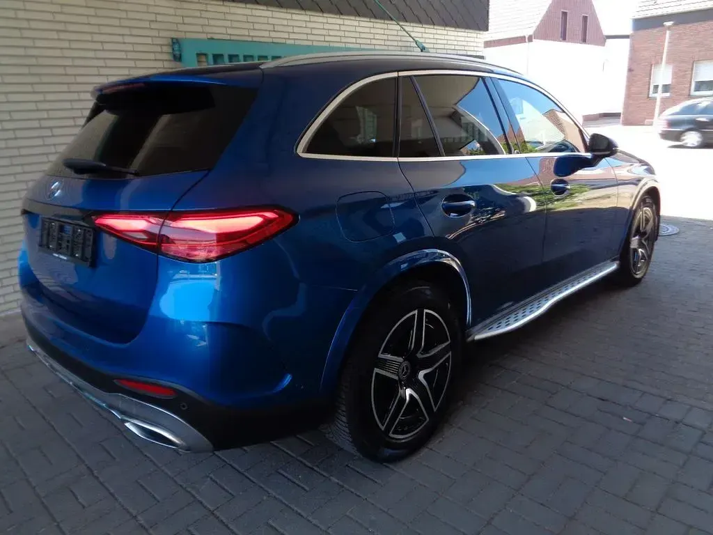 Gebraucht Mercedes GLC220 AMG 197 PS (144 kW) 2023 Other SUV