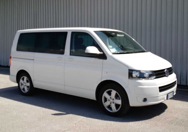 Weiß Gebraucht 2011 VW T5 Van | 27.000 € - Bild 1/3