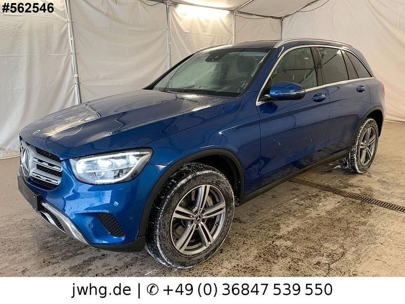 Gebraucht Mercedes GLC300e 306 PS (225 kW) 2021 Blau SUV
