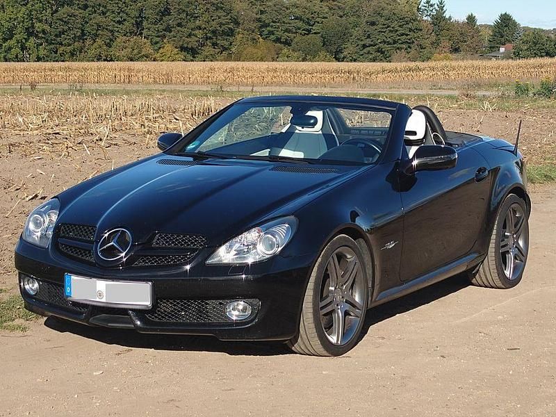 Schwarz Gebraucht 2009 Mercedes SLK350 2LOOK Edition Cabrio | 19.900 € (Teuer) - Bild 1/4