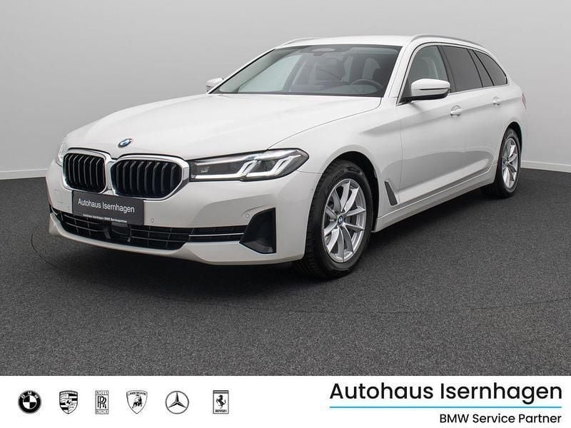 Alpinweiß uni300schwarz Gebraucht 2021 BMW 520 Sport Line Limousine | 29.999 € (Superpreis) - Bild 1/4