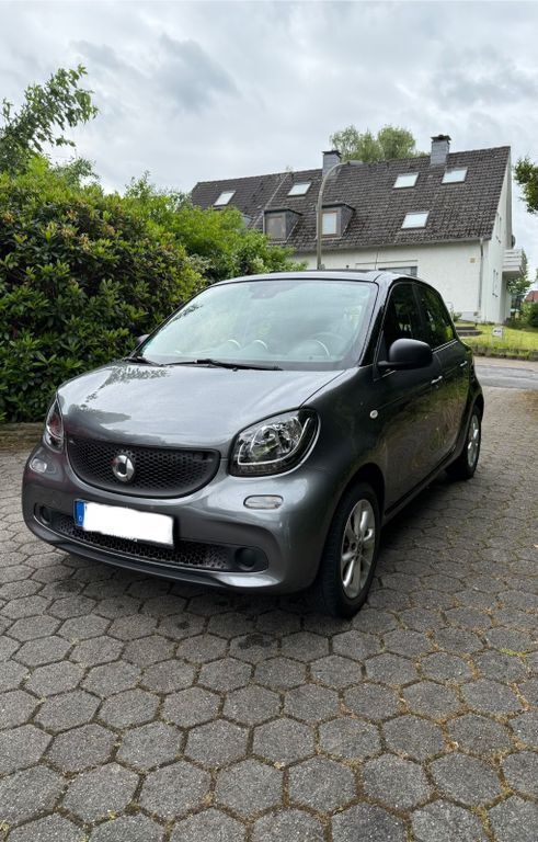 Grau Gebraucht 2015 Smart ForFour Kleinwagen | 6.590 € (Guter Preis) - Bild 1/4