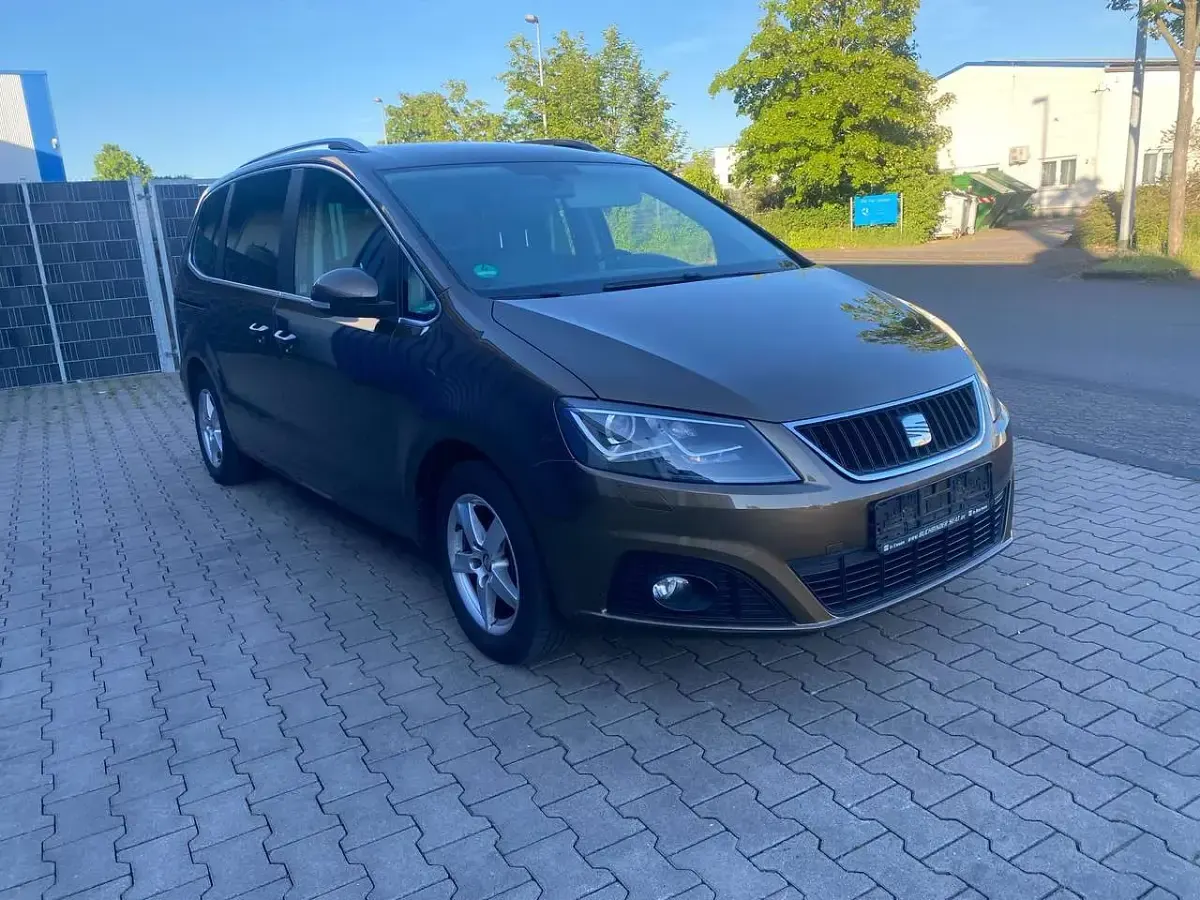 Gebraucht Seat Alhambra Reference 150 PS (110 kW) 2011 Bronze Van / Kleinbus