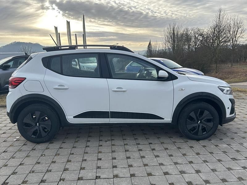 Gebraucht Dacia Sandero Expression 91 PS (66 kW) 2025 Weiß Kleinwagen