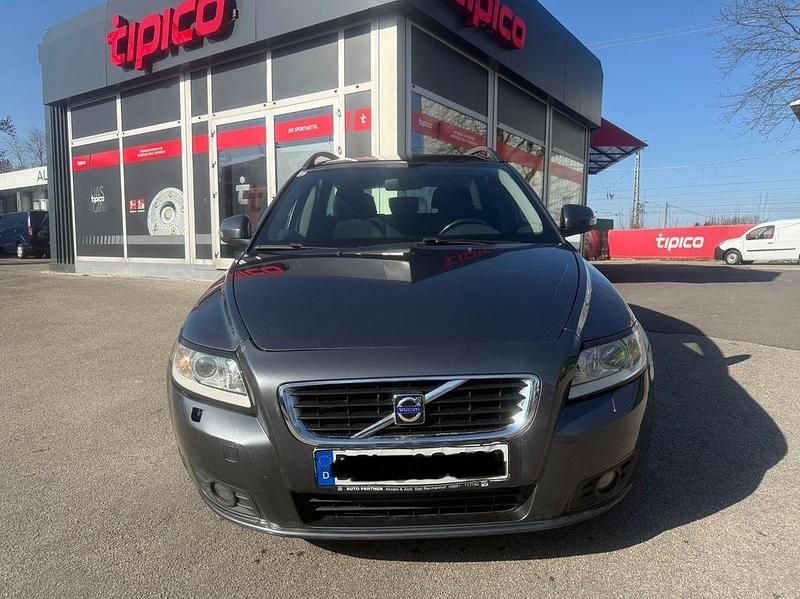 Gebraucht Volvo V50 136 PS (100 kW) 2010 Grau Kombi