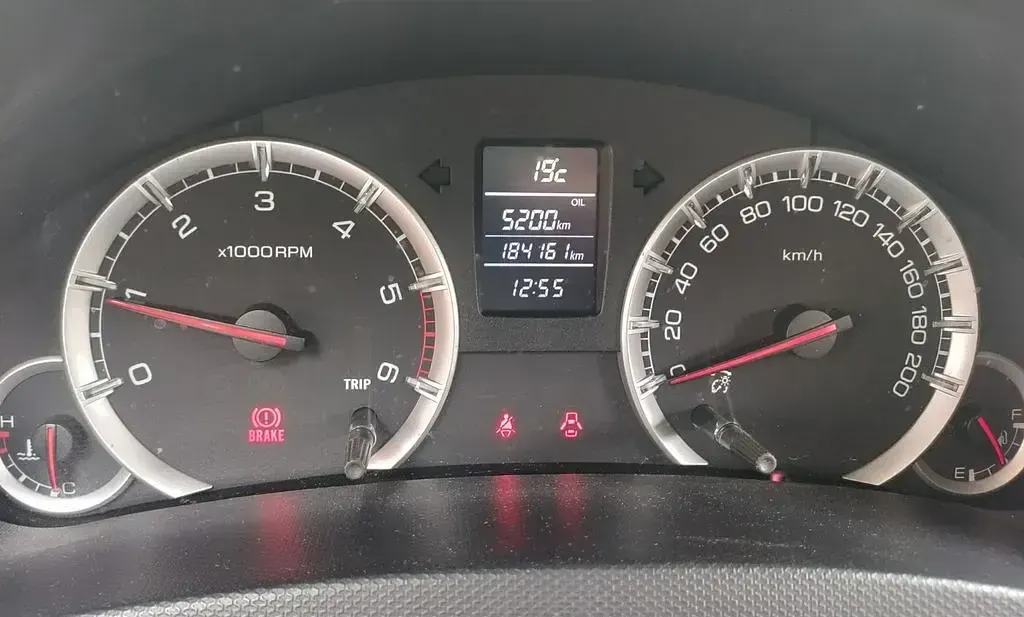Gebraucht Suzuki Swift 75 PS (55 kW) 2013 Silber Kleinwagen