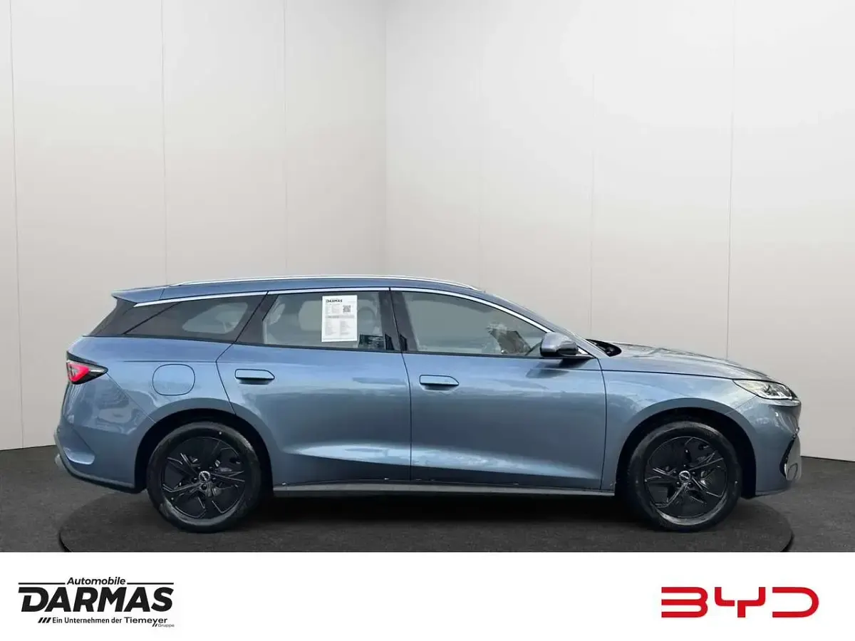 Nowe BYD Seal Boost 184 KM (135 kW) 2026 Niebieski Kombi