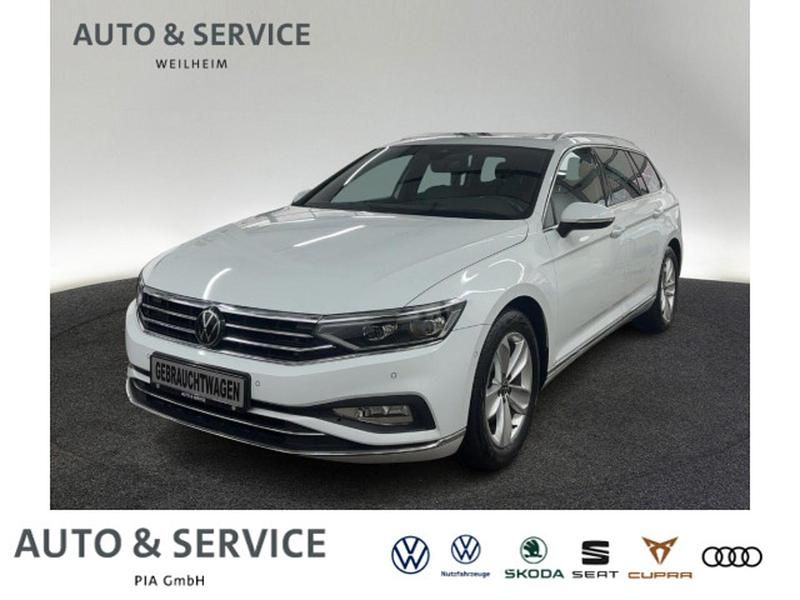 Gebraucht VW Passat Elegance 150 PS (110 kW) 2024 Weiß Kombi
