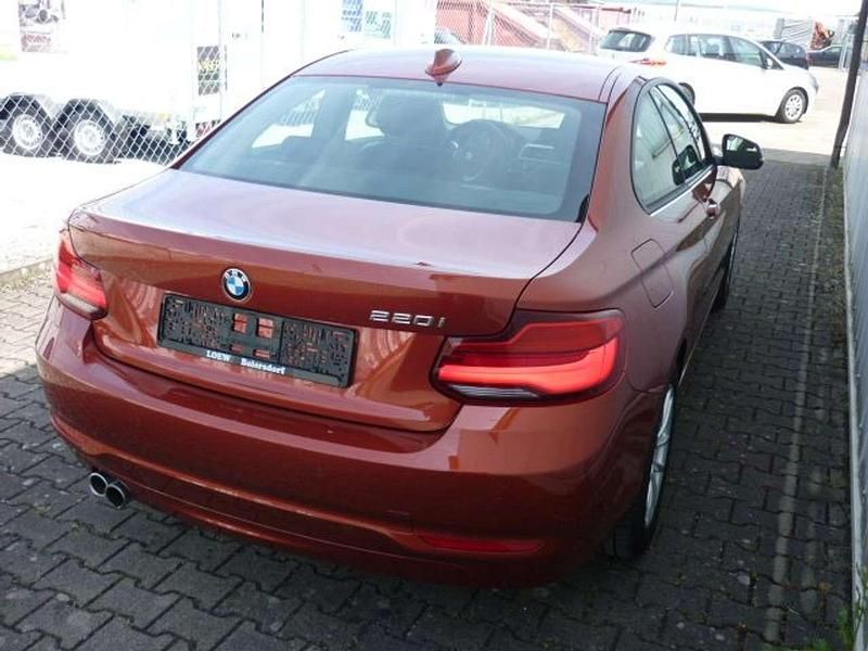 Gebraucht BMW 220 Advantage 184 PS (135 kW) 2017 Sunset orange metall Coupé