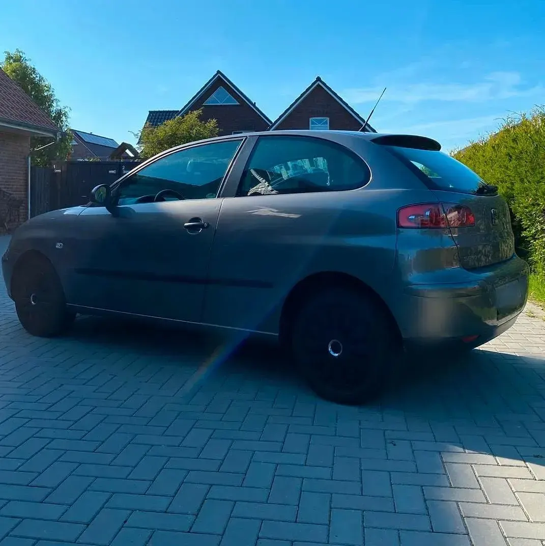Gebraucht Seat Ibiza 64 PS (47 kW) 2003 Grau Kleinwagen
