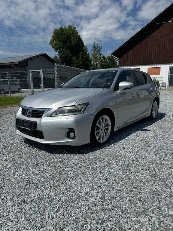 Gebraucht Lexus CT200h Sport Line 99 PS (72 kW) 2012 Silber Limousine