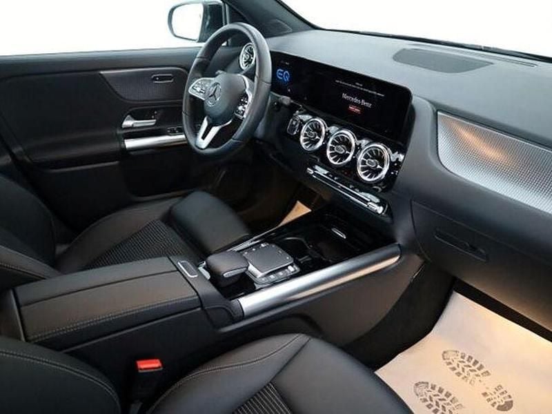Gebraucht Mercedes EQA250 Progressive 139 kW (190 PS) 2022 Schwarz SUV
