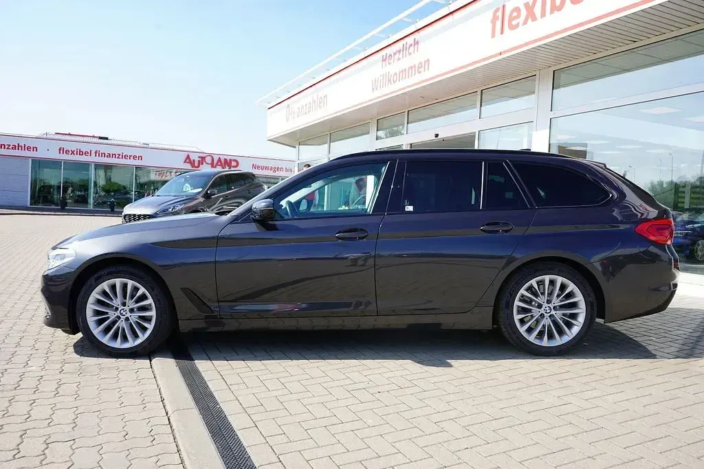 Gebraucht BMW 520 Luxury Line 190 PS (139 kW) 2020 Schwarz Limousine