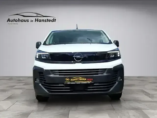Gebraucht Opel Vivaro 180 PS (132 kW) 2026 Weiss Van / Kleinbus