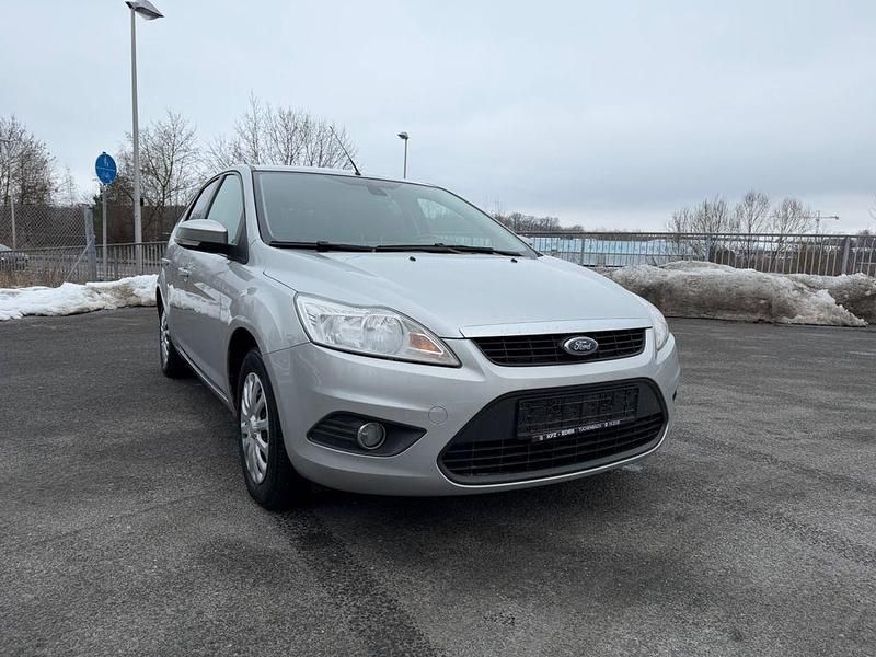 Gebraucht Ford Focus Style 101 PS (74 kW) 2008 Silber Limousine