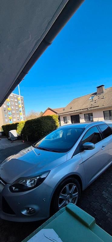 Gebraucht Ford Focus 2012 Silber Kombi