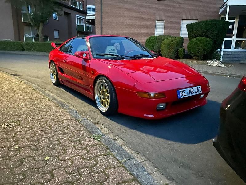 Rot Gebraucht 1998 Toyota MR2 Coupé | 22.999 € - Bild 1/4