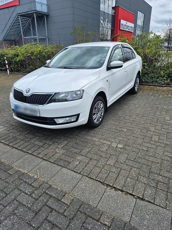 Second-hand Skoda Rapid 105 CP (77 kW) 2013 Alb Hatchback