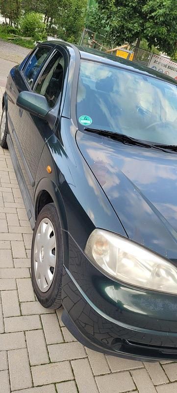 Gebraucht Opel Astra 65 PS (47 kW) 1998 Grün Limousine