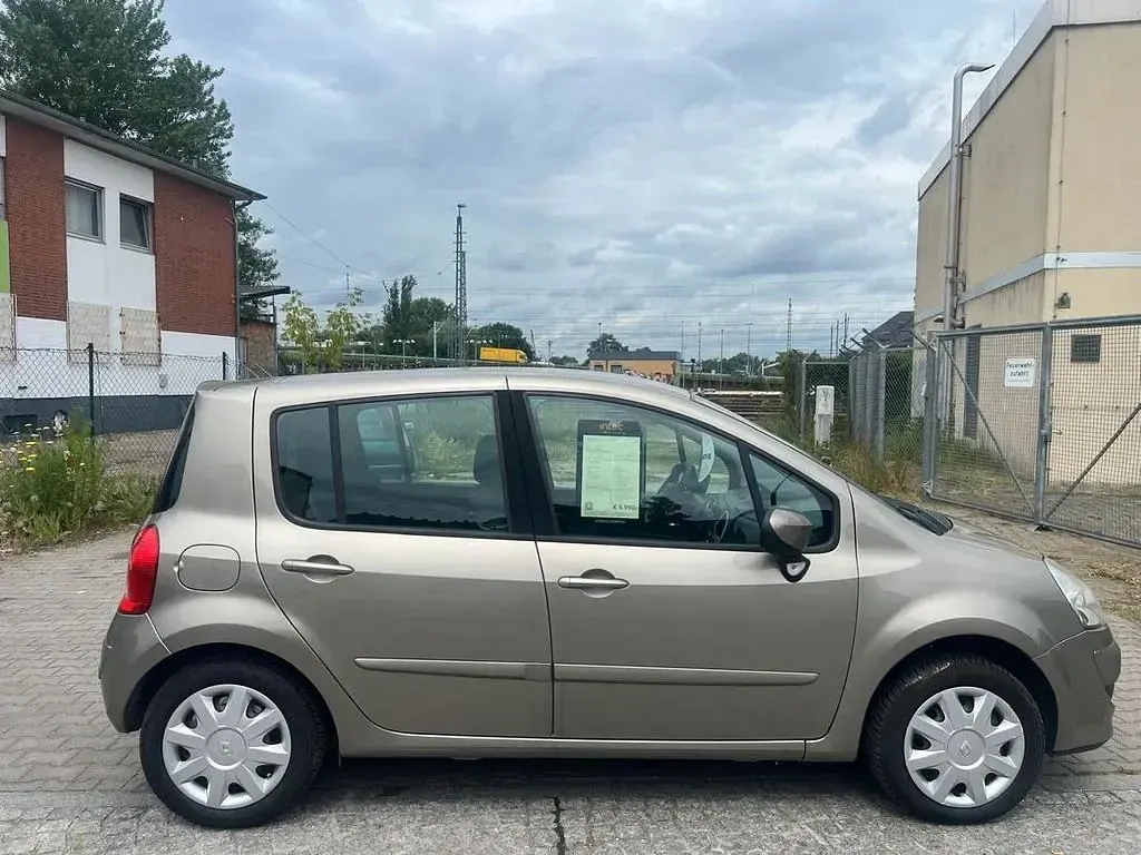Gebraucht Renault Modus Dynamique 111 PS (81 kW) 2010 Gold Van / Kleinbus