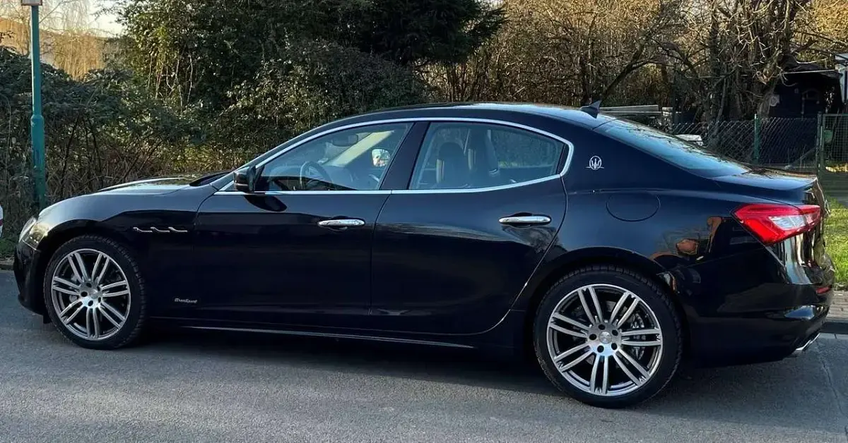 Gebraucht Maserati Ghibli 275 PS (202 kW) 2018 Schwarz Limousine