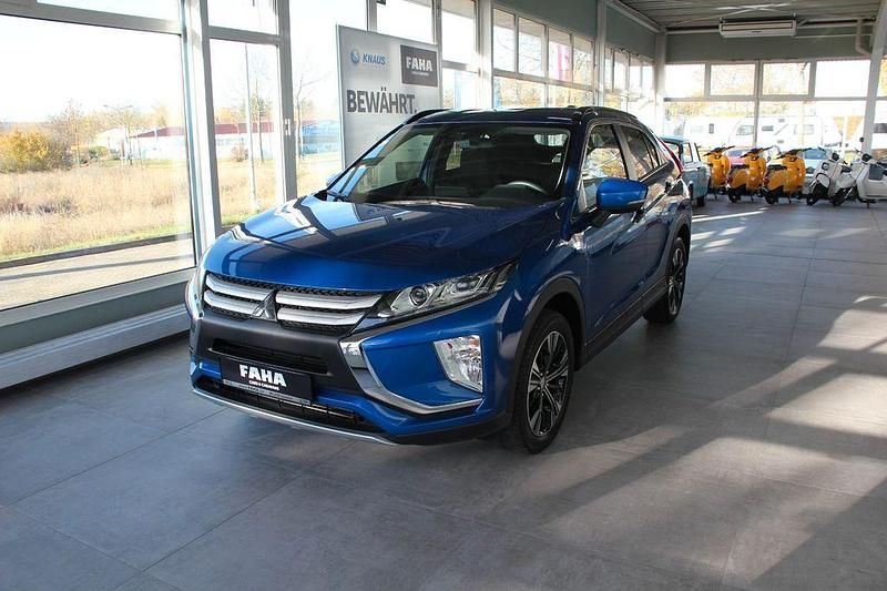 Gebraucht Mitsubishi Eclipse Cross Spirit 163 PS (119 kW) 2020 Blau SUV