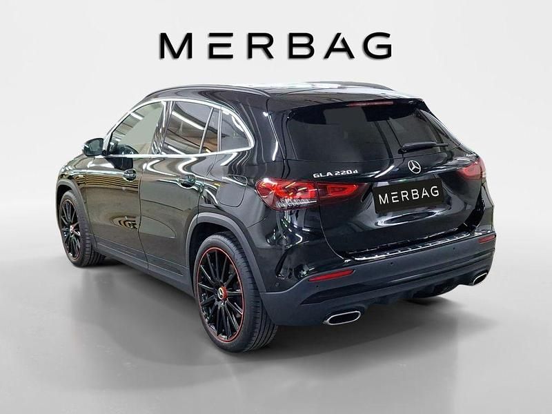Gebraucht Mercedes GLA220 190 PS (139 kW) 2021 Schwarz SUV