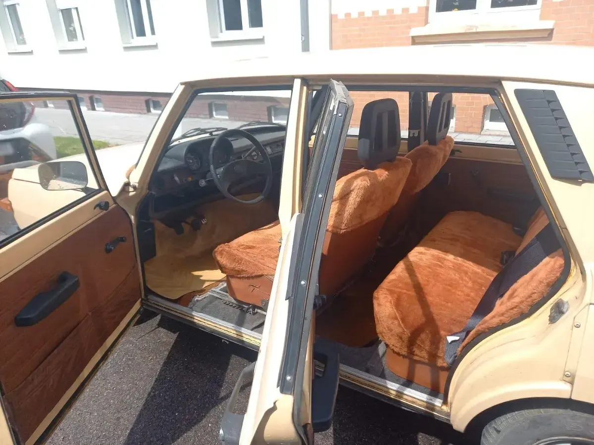 Gebraucht Wartburg 353 58 PS (42 kW) 1986 Beige Limousine