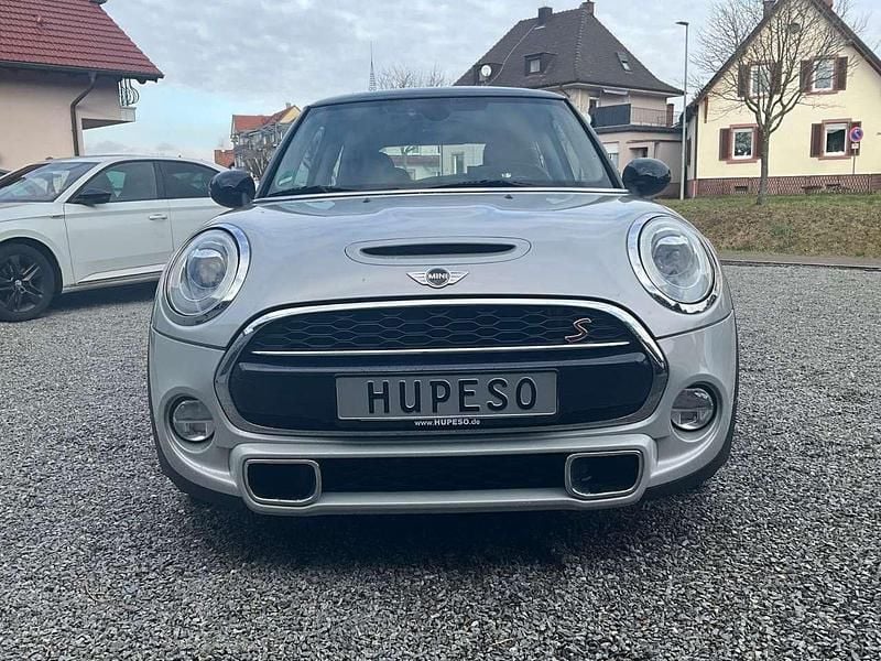 White silver Gebraucht 2016 Mini Cooper S Chili Kleinwagen | 13.190 € (Superpreis) - Bild 1/4