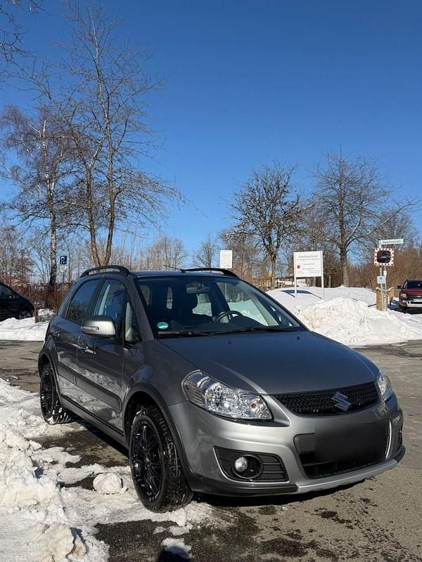 Gebraucht Suzuki SX4 120 PS (88 kW) 2013 Grau Kleinwagen