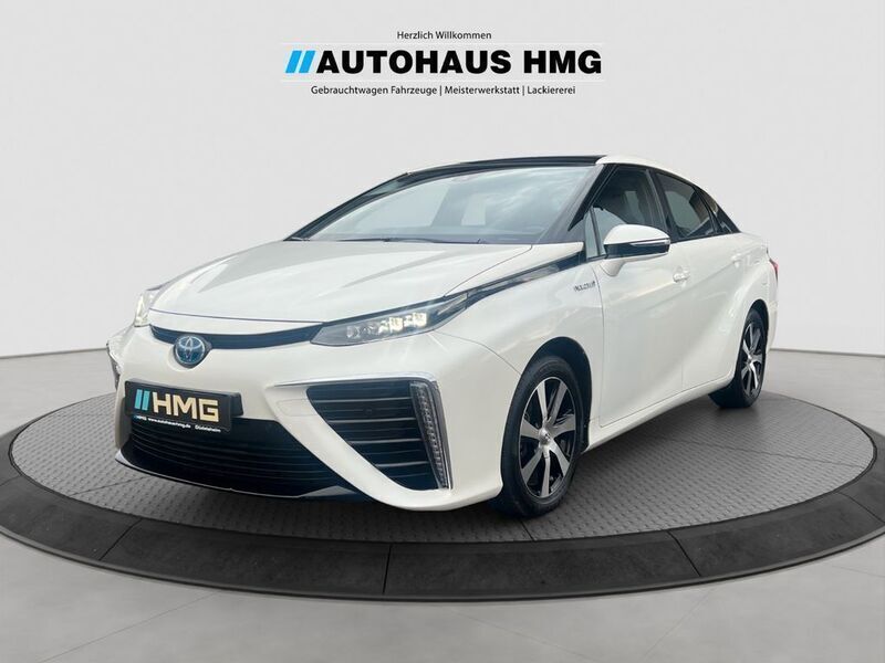 Weiß Gebraucht 2020 Toyota Mirai Limousine | 9.900 € - Bild 1/4
