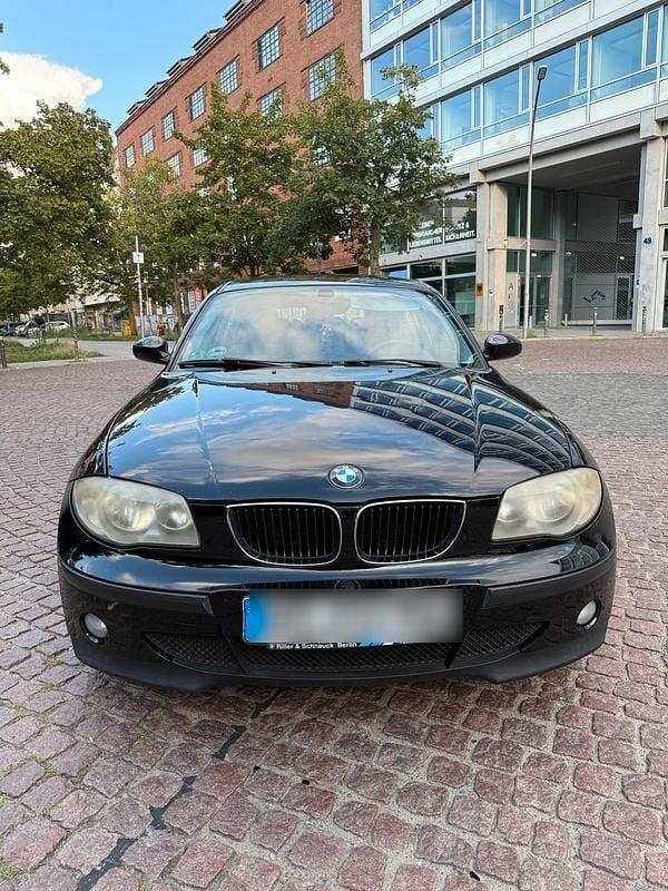 Schwarz Gebraucht 2005 BMW 116 Kleinwagen | 1.650 € (Superpreis) - Bild 1/4