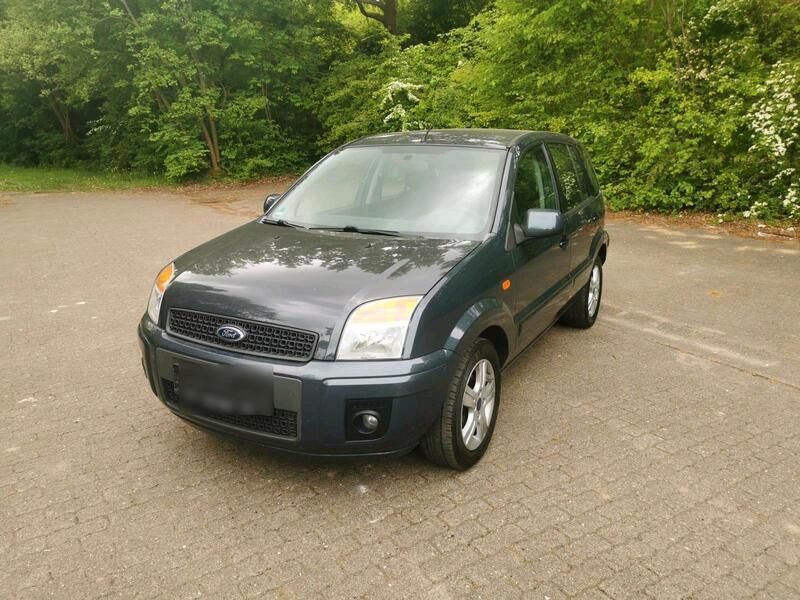 Grau Gebraucht 2011 Ford Fusion Limousine | 2.590 € (Superpreis) - Bild 1/4