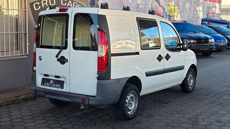 Gebraucht Fiat Doblò 75 PS (55 kW) 2009 Bianco banchisa/pack/canova/sa Van / Kleinbus