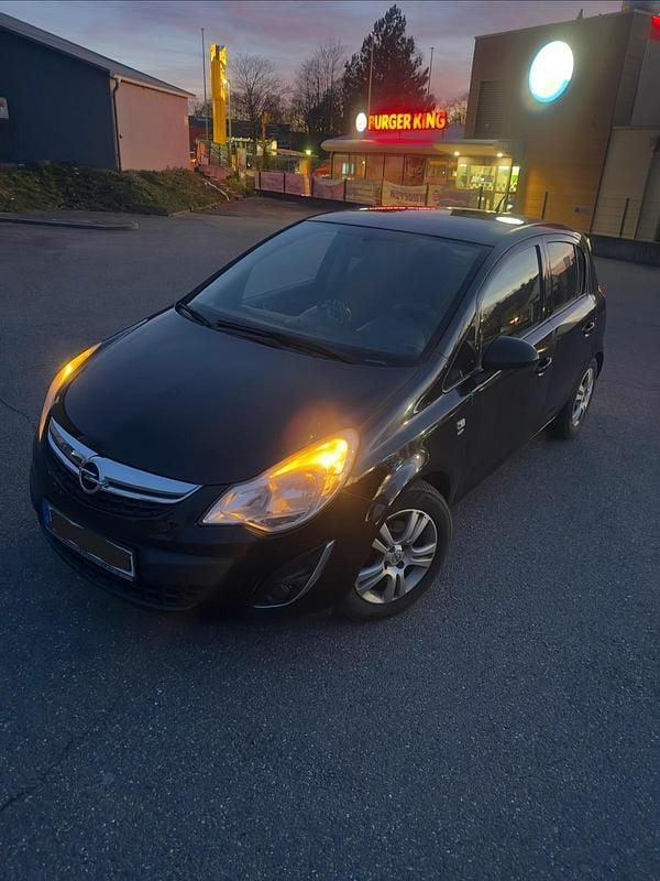 Gebraucht Opel Corsa 80 PS (58 kW) 2011 Schwarz Kleinwagen