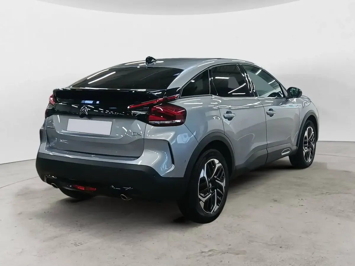 Gebraucht Citroën C4 131 PS (96 kW) 2024 Grau (gris artense) SUV