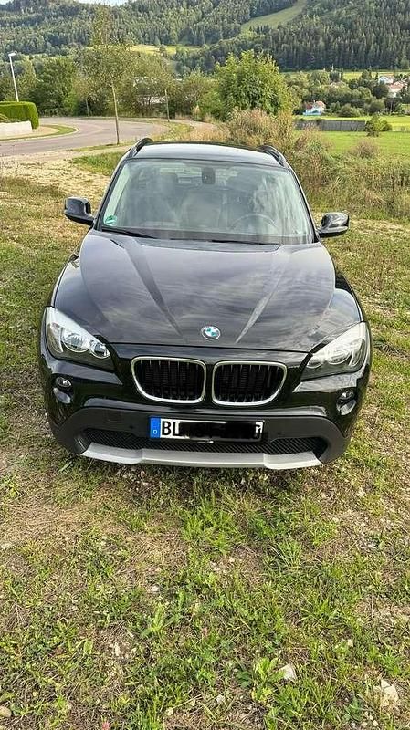 Schwarz Gebraucht 2011 BMW X1 SUV | 11.500 € (Etwas zu teuer) - Bild 1/4