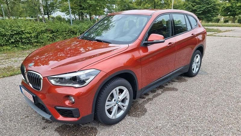 Orange Gebraucht 2018 BMW X1 Advantage SUV | 20.980 € (Fairer Preis) - Bild 1/4