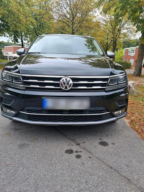 Schwarz Gebraucht 2018 VW Tiguan Allspace SUV | 26.950 € (Teuer) - Bild 1/4