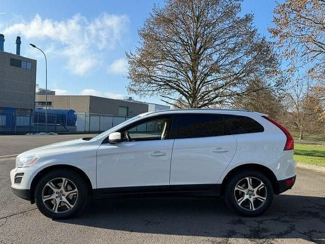 Gebraucht Volvo XC60 163 PS (119 kW) 2011 Weiß SUV