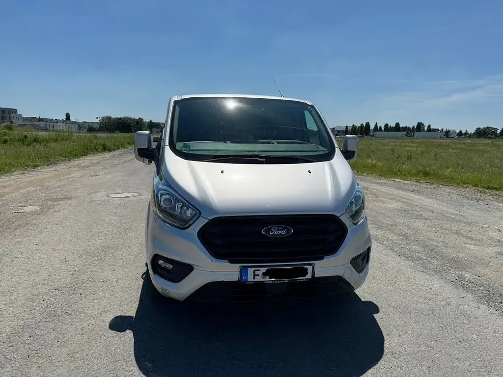 Gebraucht Ford Transit Custom 105 PS (77 kW) 2019 Silber Van / Kleinbus
