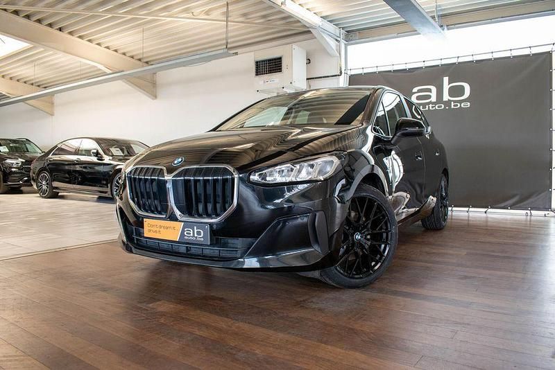 Schwarz Gebraucht 2023 BMW 225 Active Tourer Sport Line Van / Kleinbus | 28.251 € - Bild 1/4
