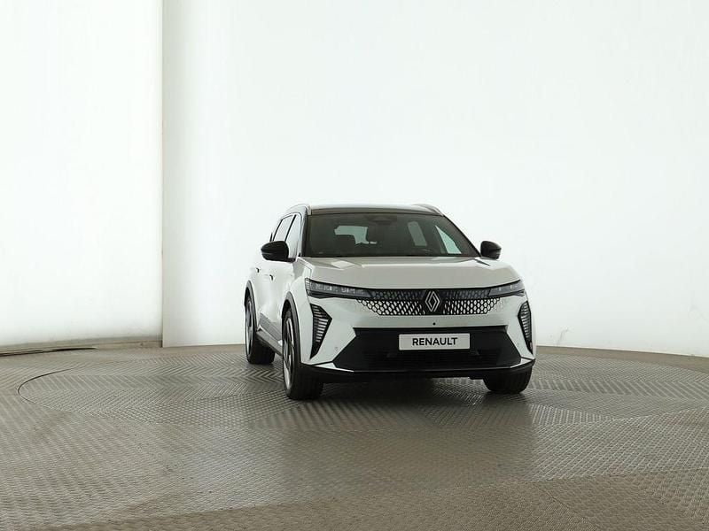 Weiß Gebraucht 2024 Renault Scenic E-Tech Iconic SUV | 41.490 € (Superpreis) - Bild 1/4