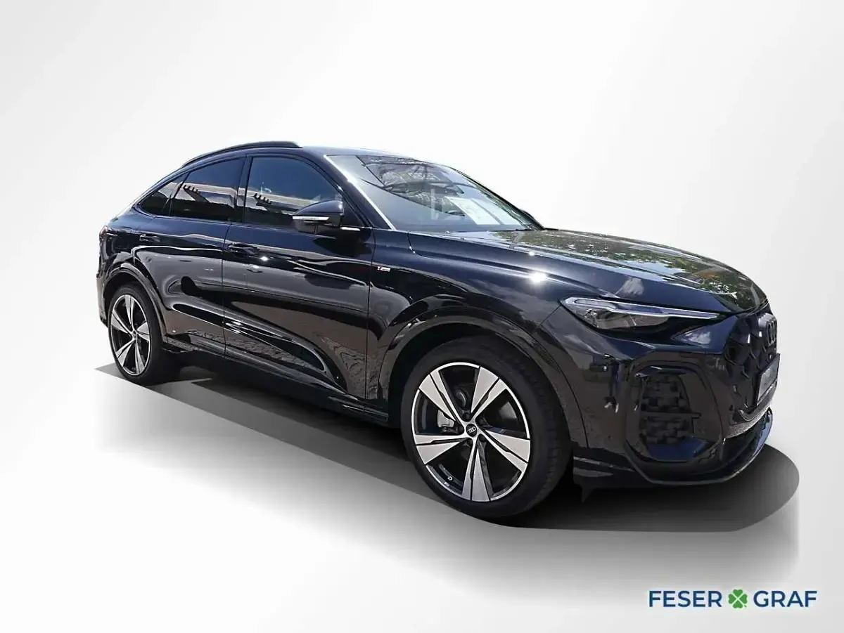 Second-hand Audi Q5 S-Line 204 CP (150 kW) 2025 Negru SUV