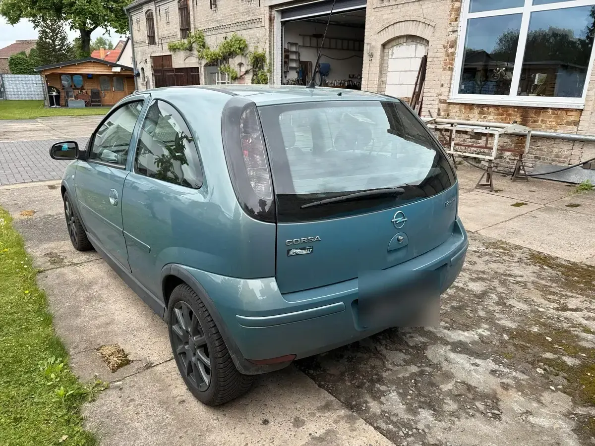 Gebraucht Opel Corsa 80 PS (58 kW) 2005 Kleinwagen